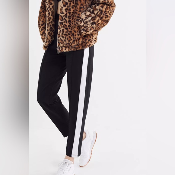 Urban Outfitters Pants - Urban Outfitters Tess Tricot Track Pants Size M